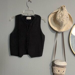 Knit Cropped Vest